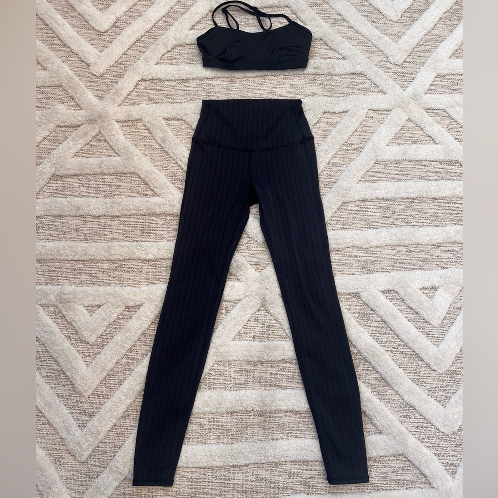 Set! Alo Outfit Pinstripe High Waist Leggings XS Airlift Intrigue Bra XS Black - Picture 7 of 11